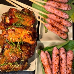 Sườn nướng, nem chua nướng 62 Phó Đức Chính