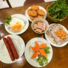 Bánh cuốn Thúy Hạnh chợ Ngọc Hà